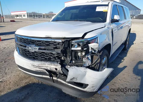 2017 Chevrolet Suburban Ls z USA, uszkodzony, nr VIN 1GNSCGKC3HR341858